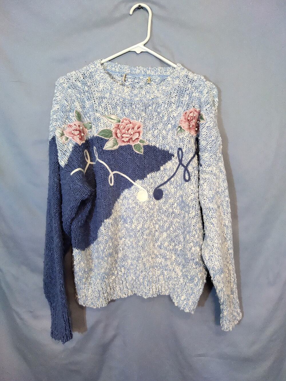 Blue two toned unbranded vintage sweater